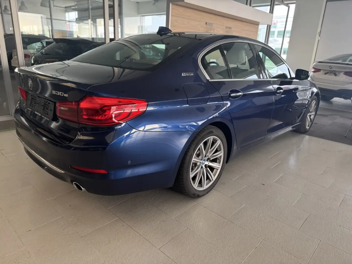 BMW 530 530e iPerformance Bleu - 1