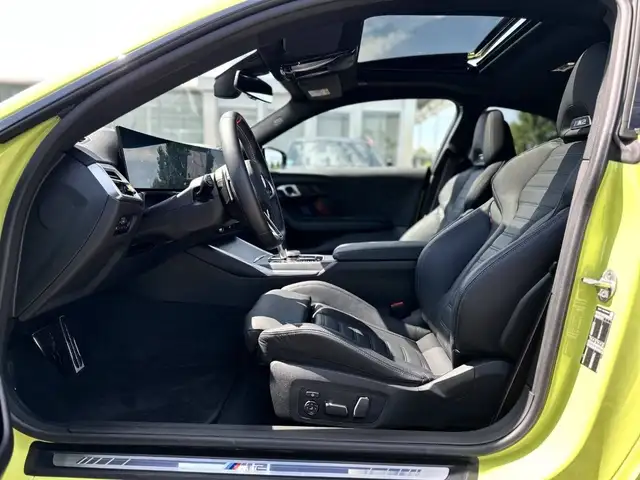 BMW M2 view 6