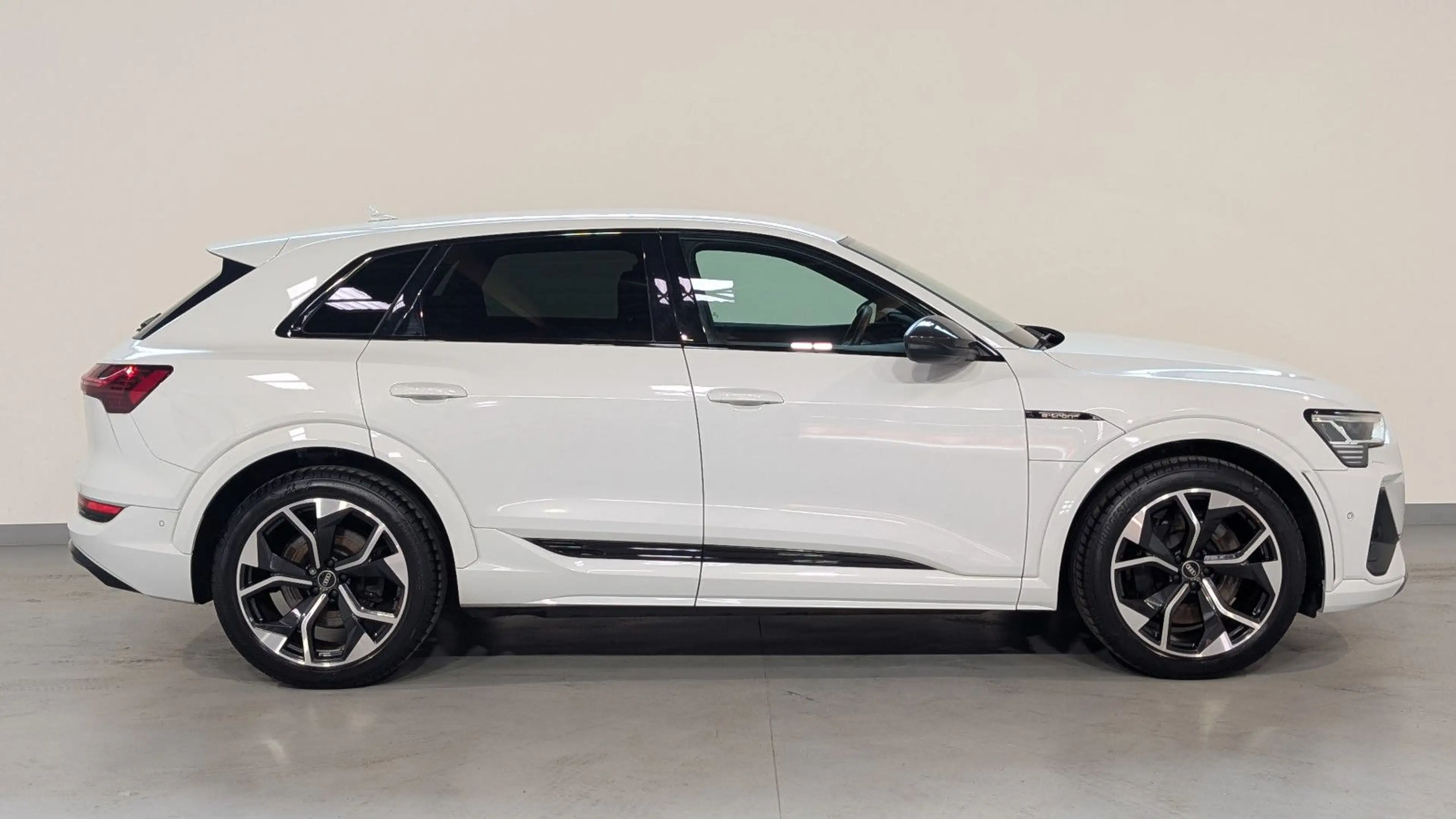 Audi e-tron S quattro LUFT+B&O+ACC+MATRIX+KEY+21" — photo 7