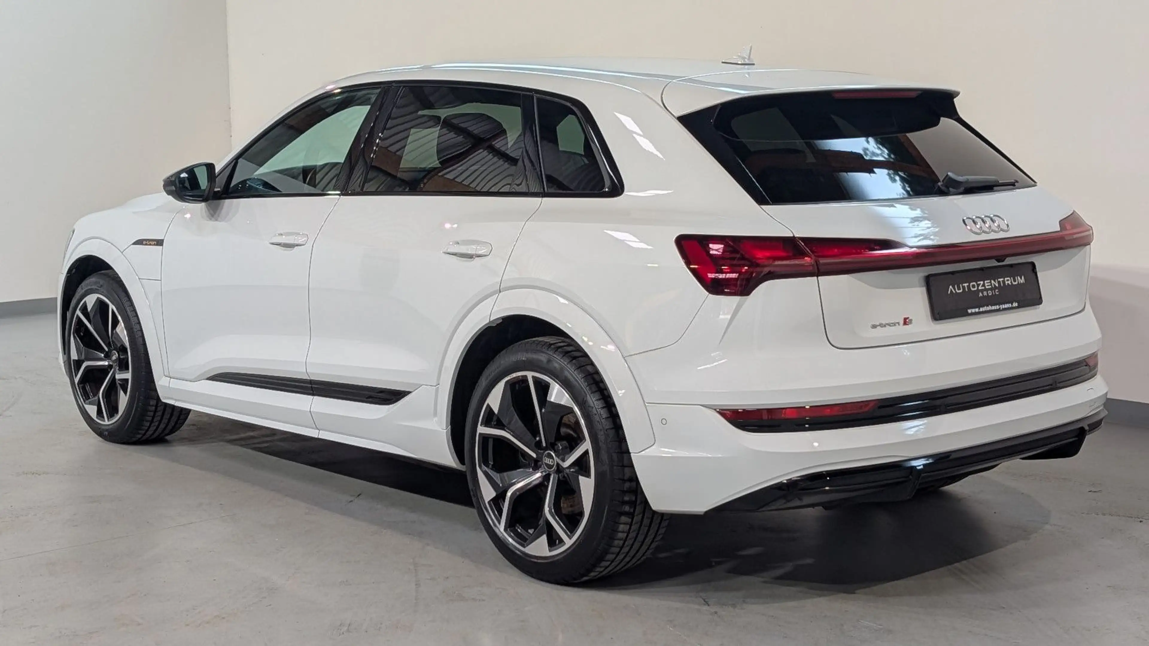 Audi e-tron S quattro LUFT+B&O+ACC+MATRIX+KEY+21" — photo 6