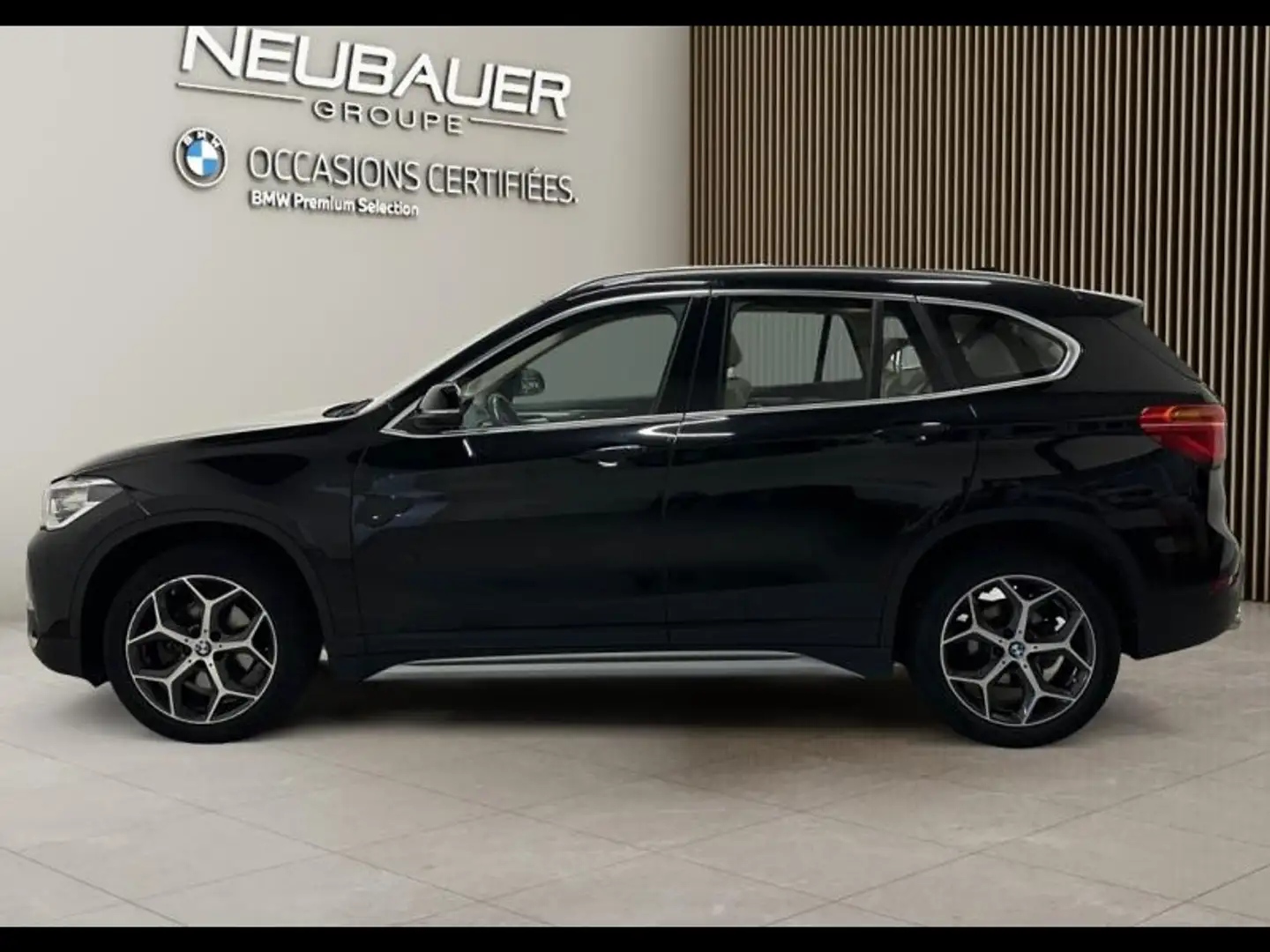BMW X1 sDrive18iA 140ch xLine DKG7 Euro6d-T Noir - 2