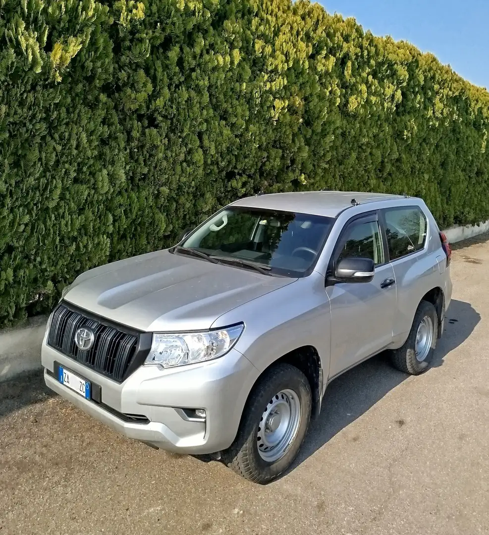 Toyota Land Cruiser Land Cruiser 2.8 D4-D 3 porte Argent - 1