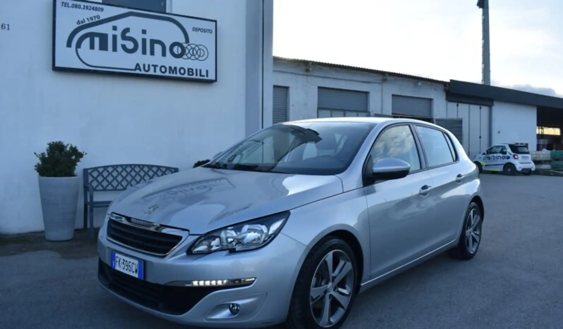 Peugeot 308 308 5p 1.6 bluehdi 5p. Allure PROMOFIN- 08/2017 Plateado - 1