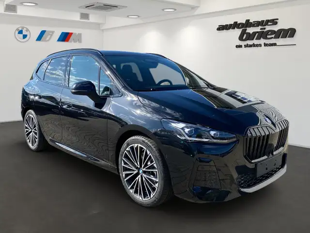 BMW 2 Series view 2