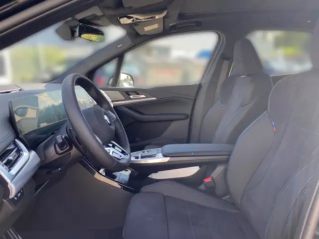 BMW 2 Series view 7