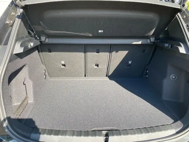 BMW 2 Series view 12
