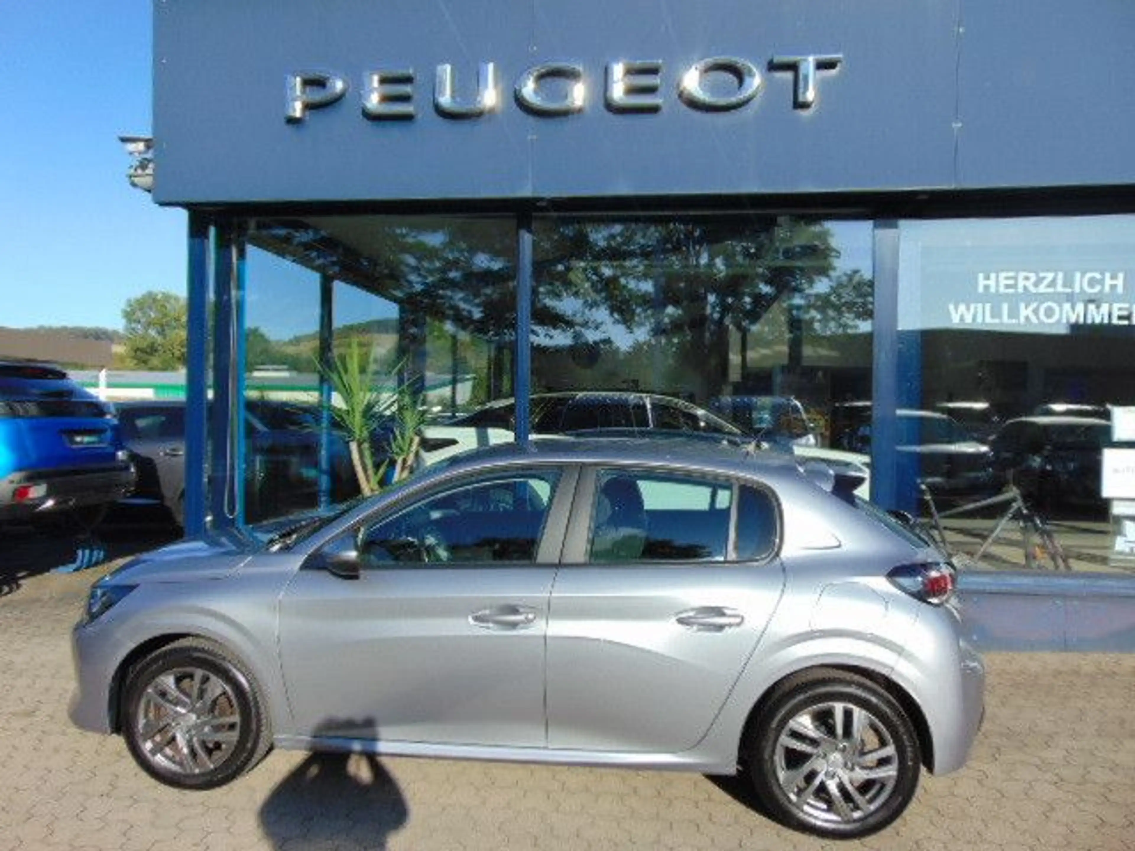 Peugeot 208 Active Pack — photo 7