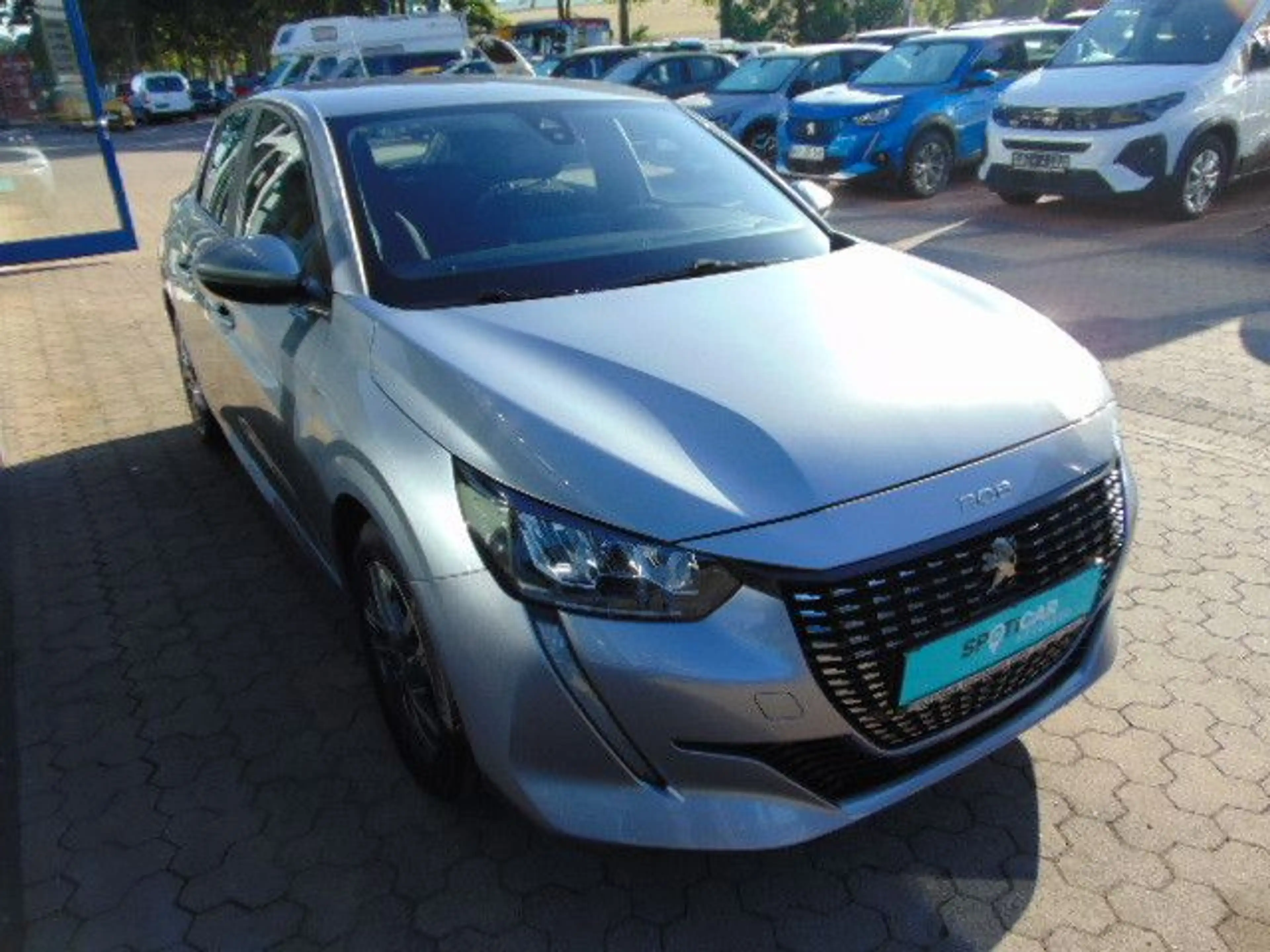 Peugeot 208 Active Pack — photo 2