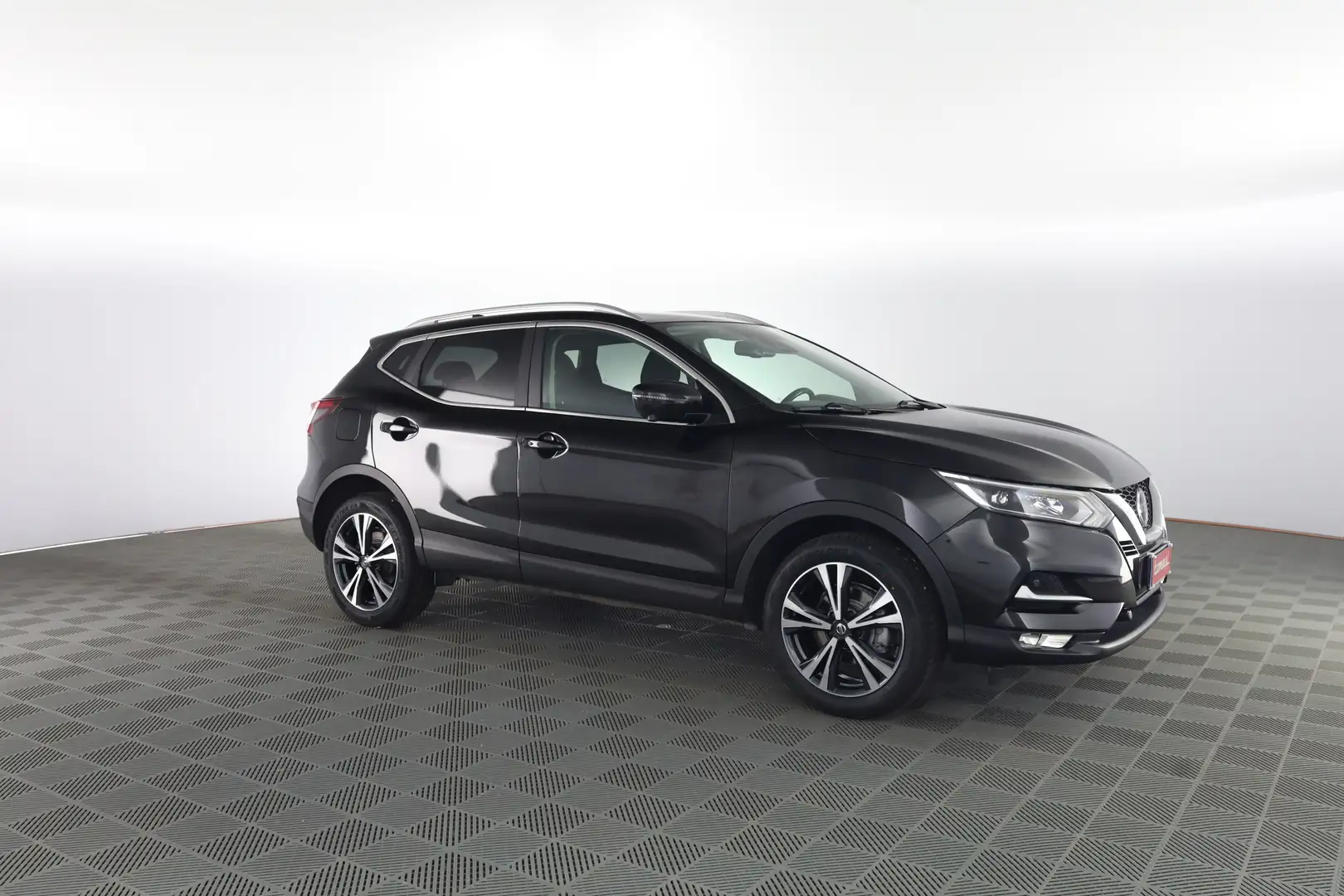 Nissan Qashqai N-Connecta DIG-T 115 TETTO PANORAMICO APRIBILE Zwart - 2