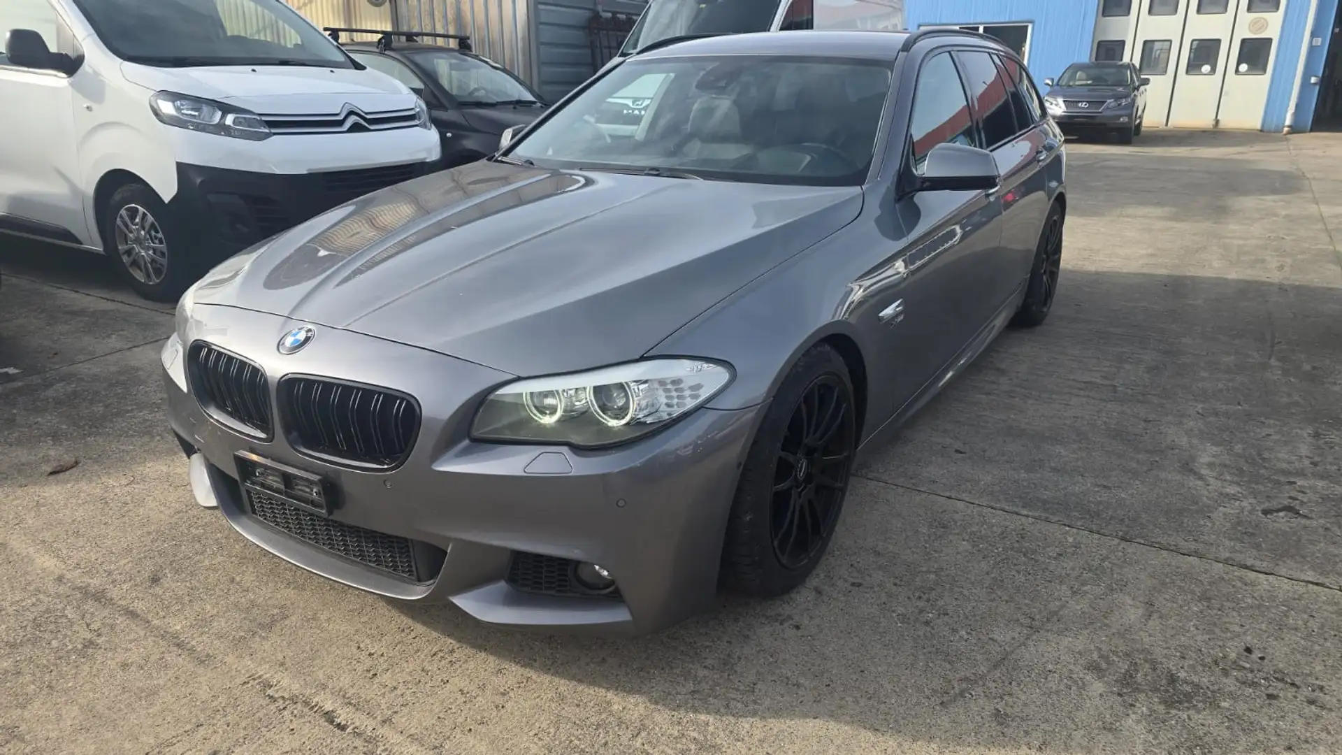 BMW 530 530d Touring Blue Performance Aut. - 2