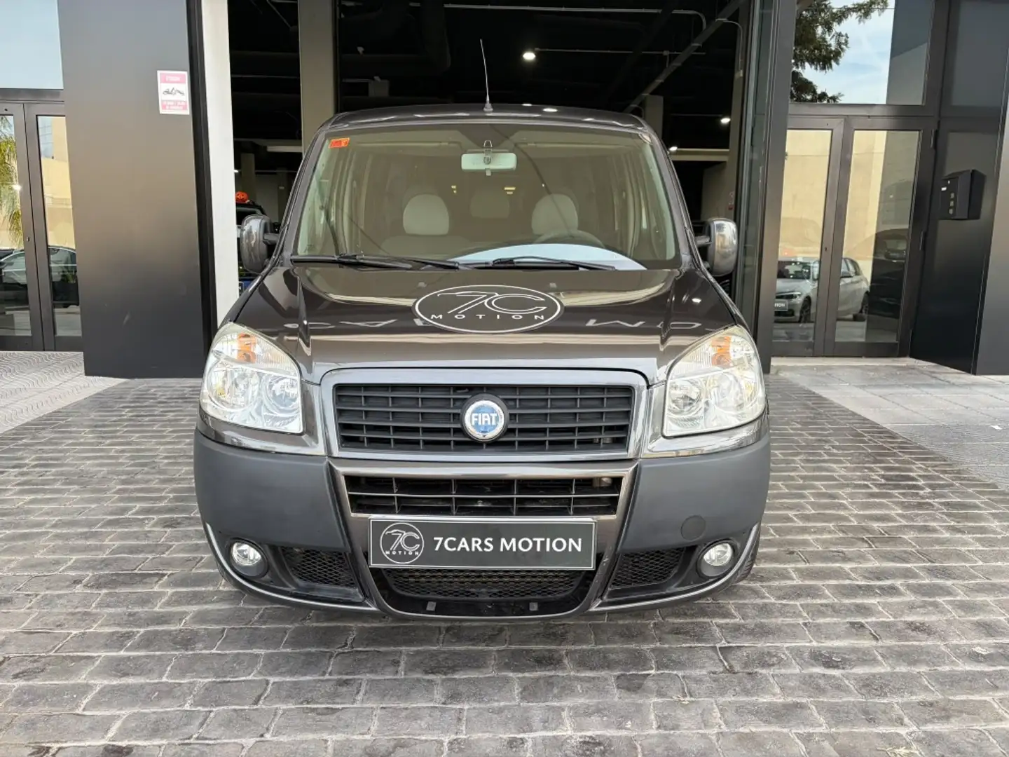 Fiat Dobló Combi 1.9Mjt Active Gris - 2