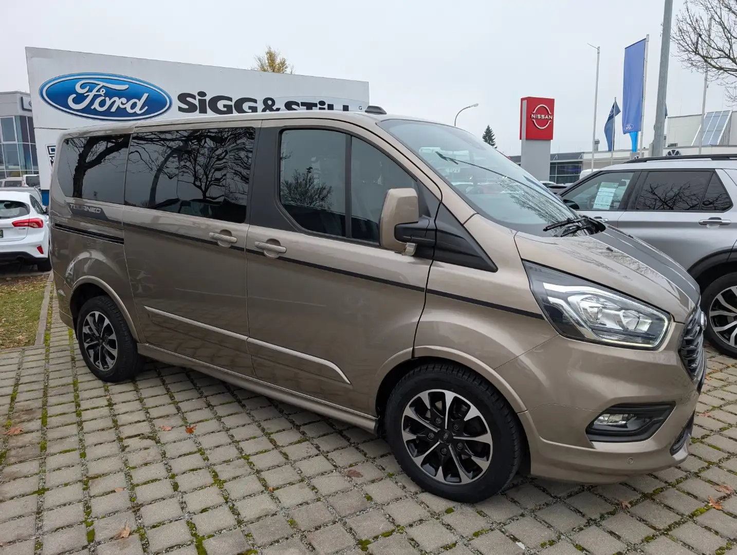 Ford Tourneo Custom 320 L1 Sport 8-SI*NAV*SHZ*CAM*STANDH Argento - 2