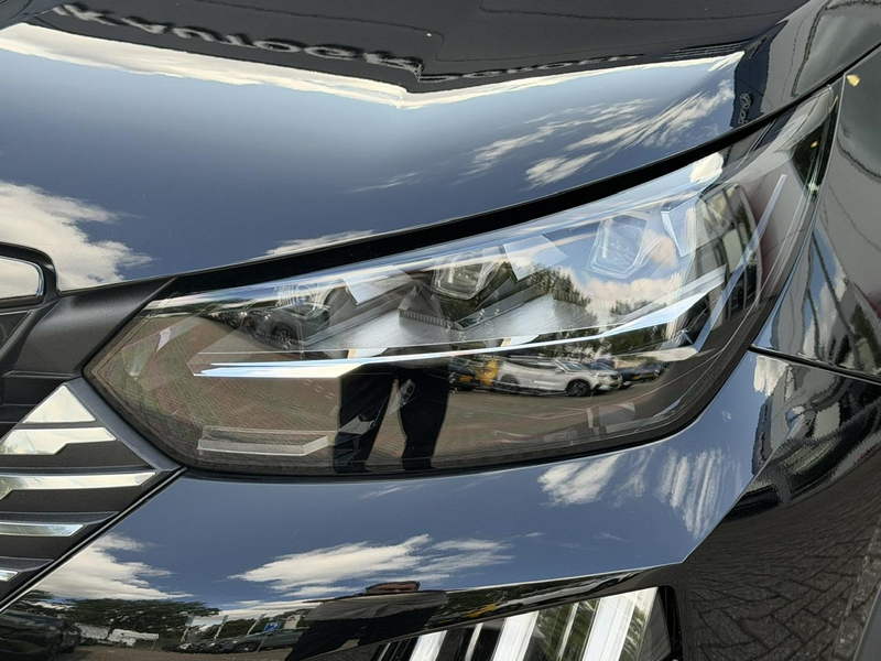 Peugeot 2008 1.2 Hybrid 145 GT | Alcantara Executive Interior | — photo 12