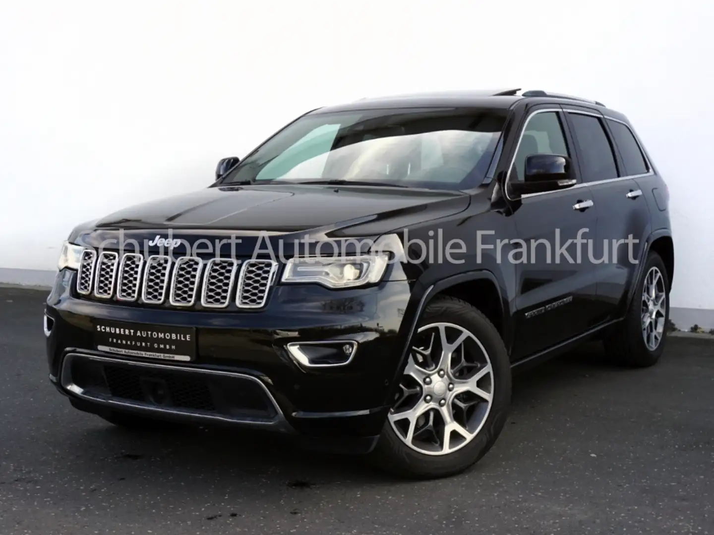 Jeep Grand Cherokee 3.0 CRD Overland Pano AHK Kamera Zwart - 1