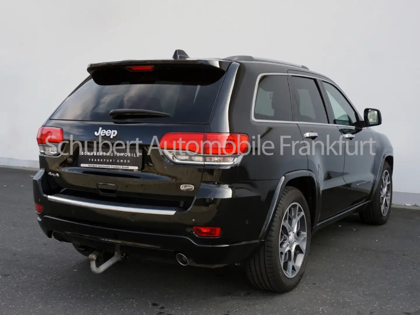 Jeep Grand Cherokee 3.0 CRD Overland Pano AHK Kamera Zwart - 2