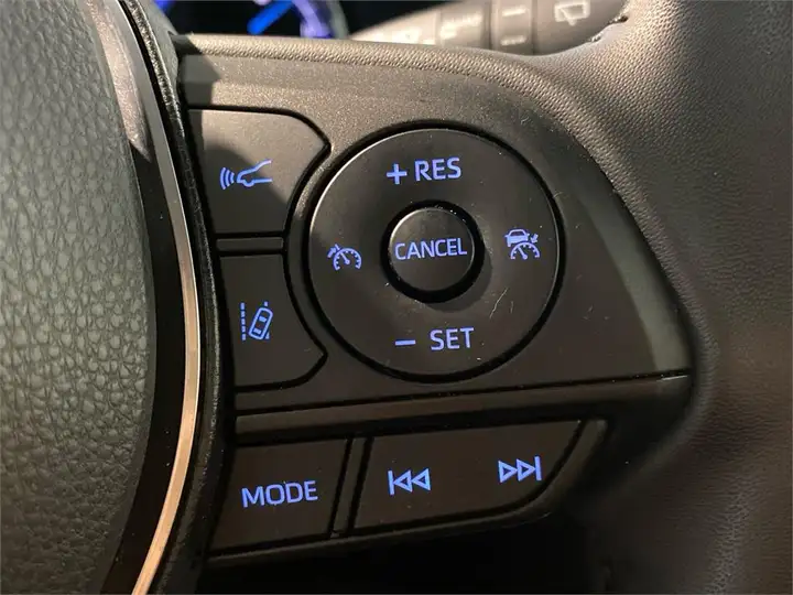 Toyota RAV4 2022, foto 19