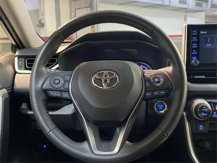 Toyota RAV4 2022, foto 13