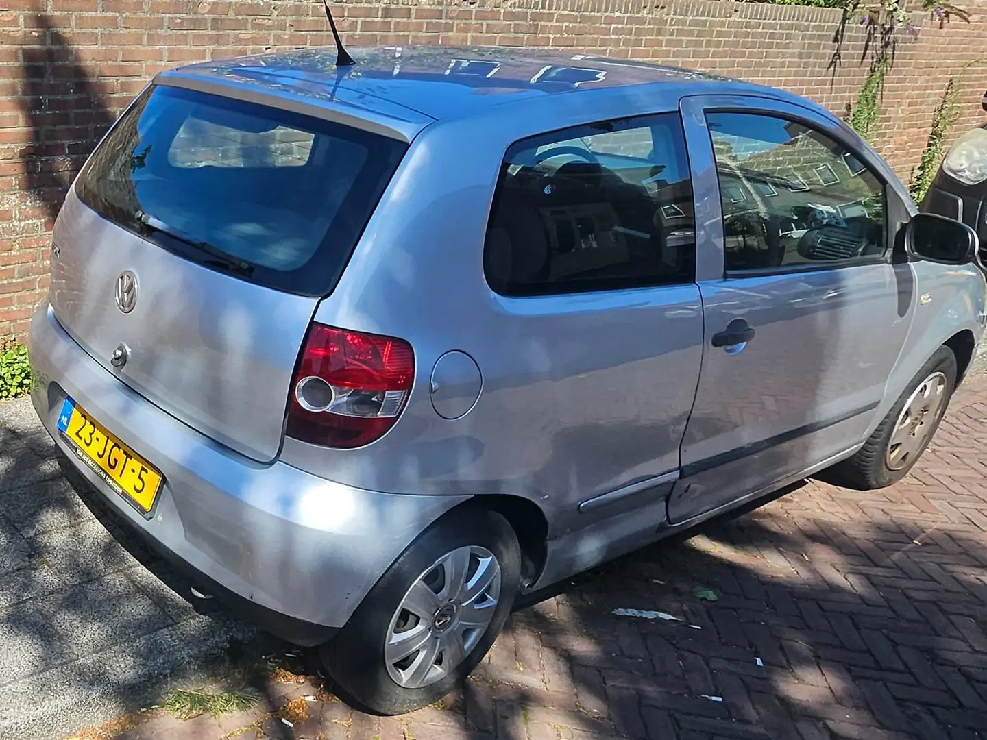 Volkswagen Fox Fox 1.2 Trendline Grijs - 1