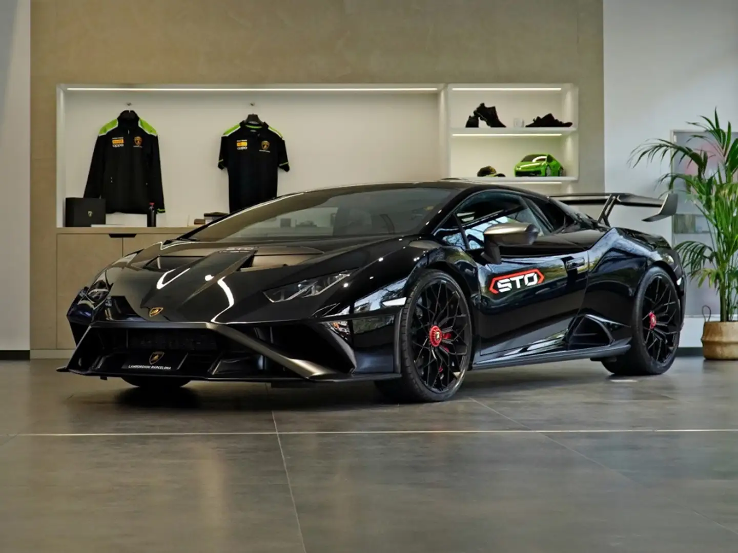 Lamborghini Huracán STO RWD Black - 1