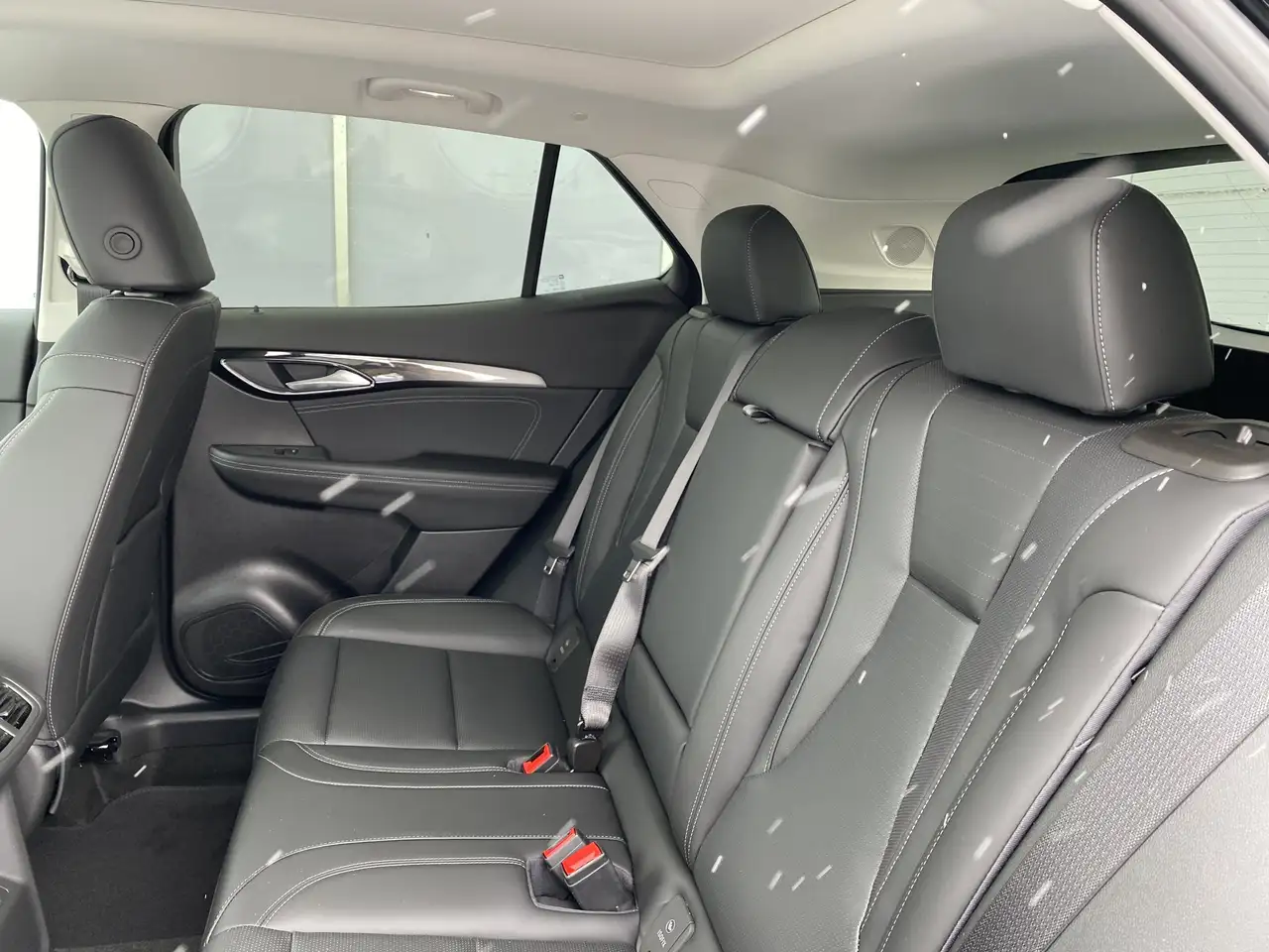 Buick Envision снимка Buick Envision