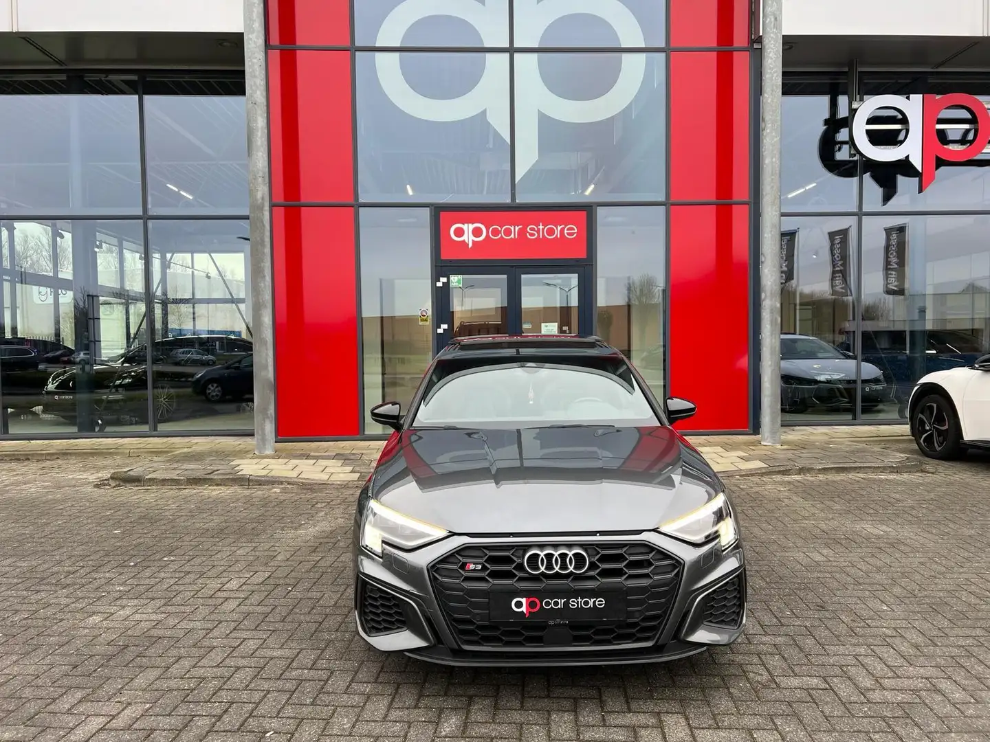 Audi S3 Sportback 2.0 TFSI S3 quattro Edition One Grijs - 2