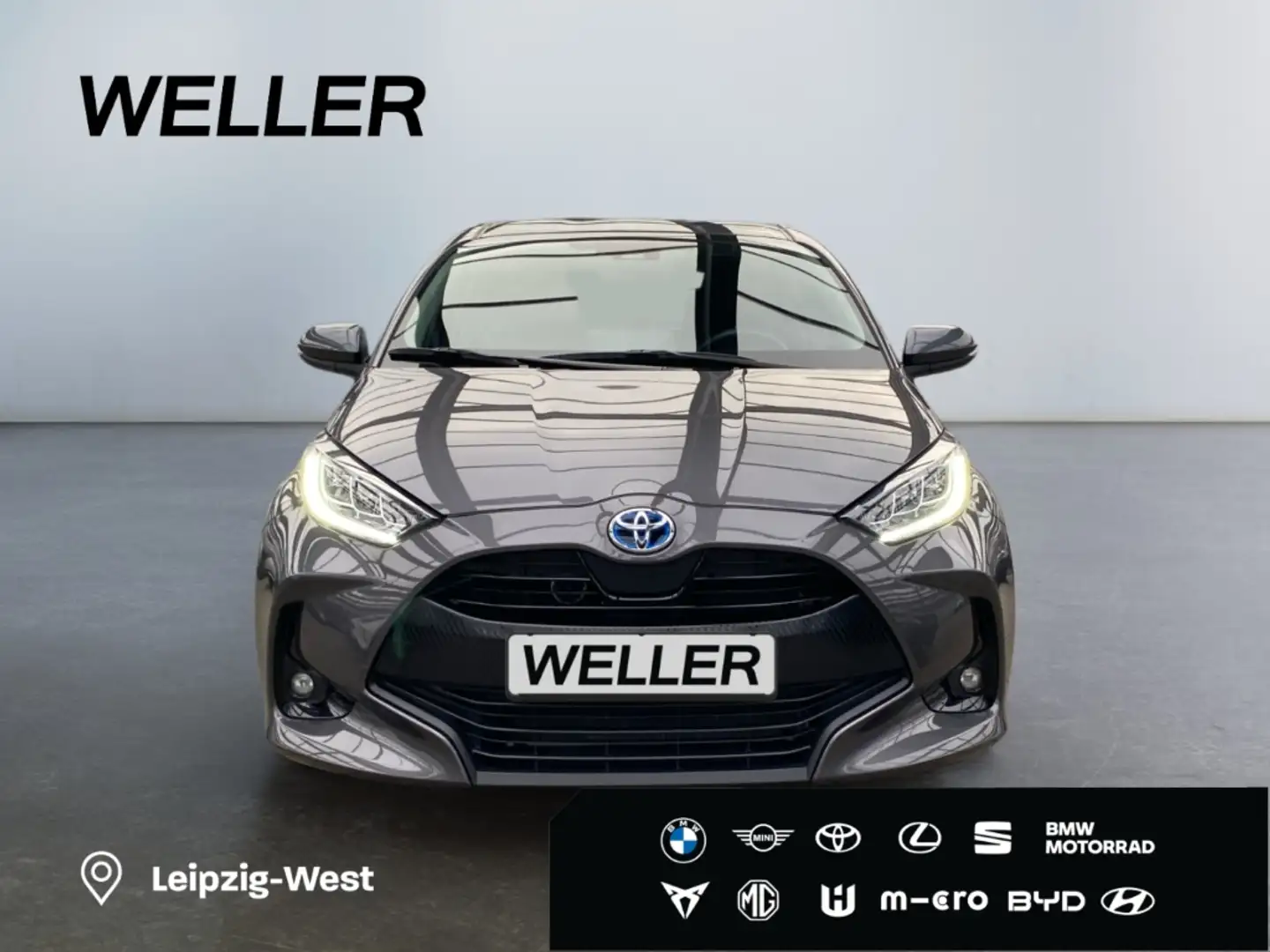 Toyota Yaris Hybrid 1.5 Team D *Kamera*CarPlay*Spurhalte* Grau - 2