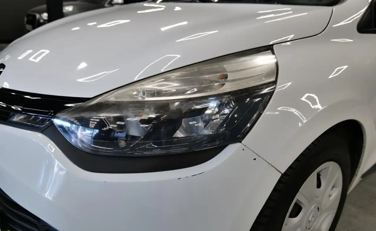 Renault Clio Citadine 5 portes — photo 10