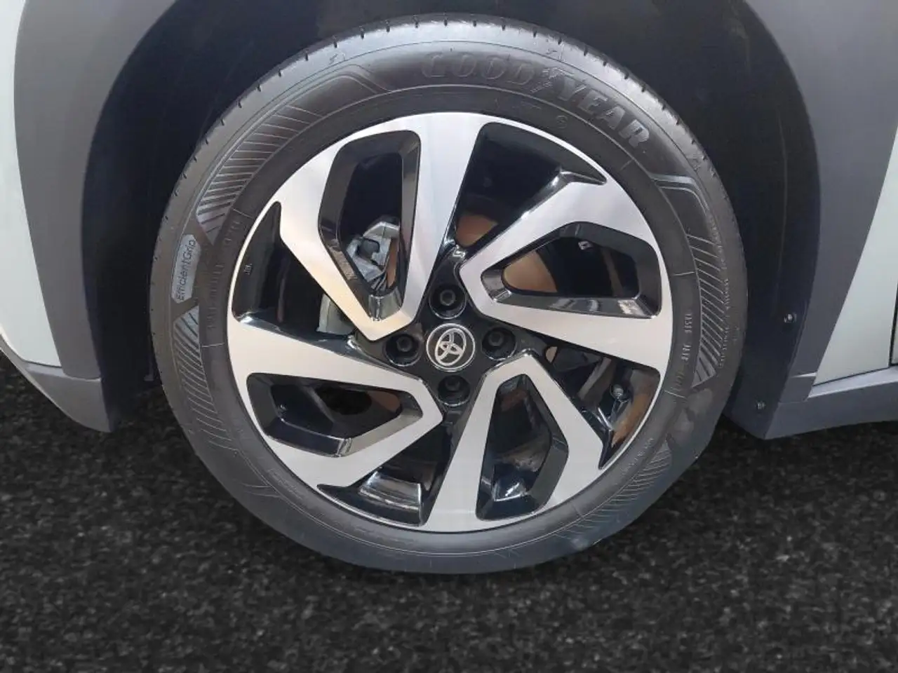 Toyota Aygo X 1.0 VVT-i Play CVT 5d 53kW, миниатюра 9