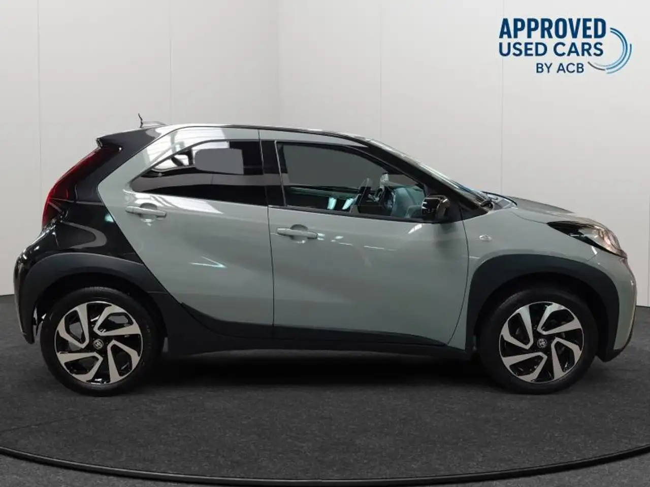 Toyota Aygo X 1.0 VVT-i Play CVT 5d 53kW, миниатюра 6