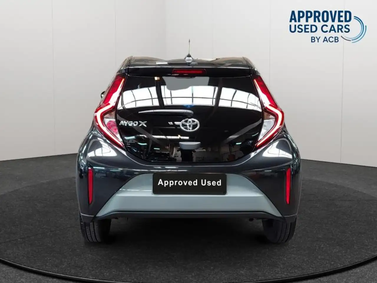 Toyota Aygo X 1.0 VVT-i Play CVT 5d 53kW, миниатюра 4