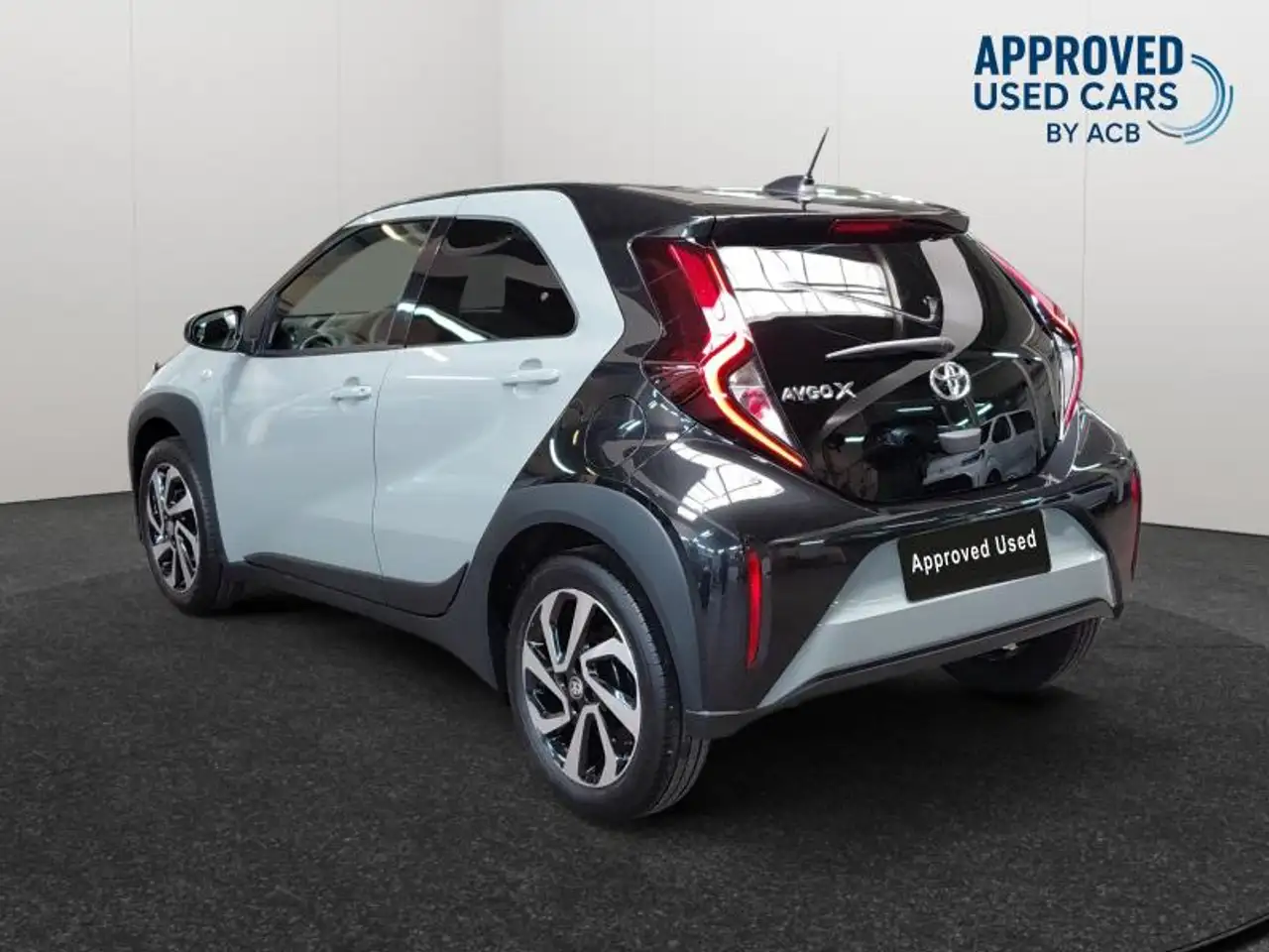 Toyota Aygo X 1.0 VVT-i Play CVT 5d 53kW, миниатюра 3