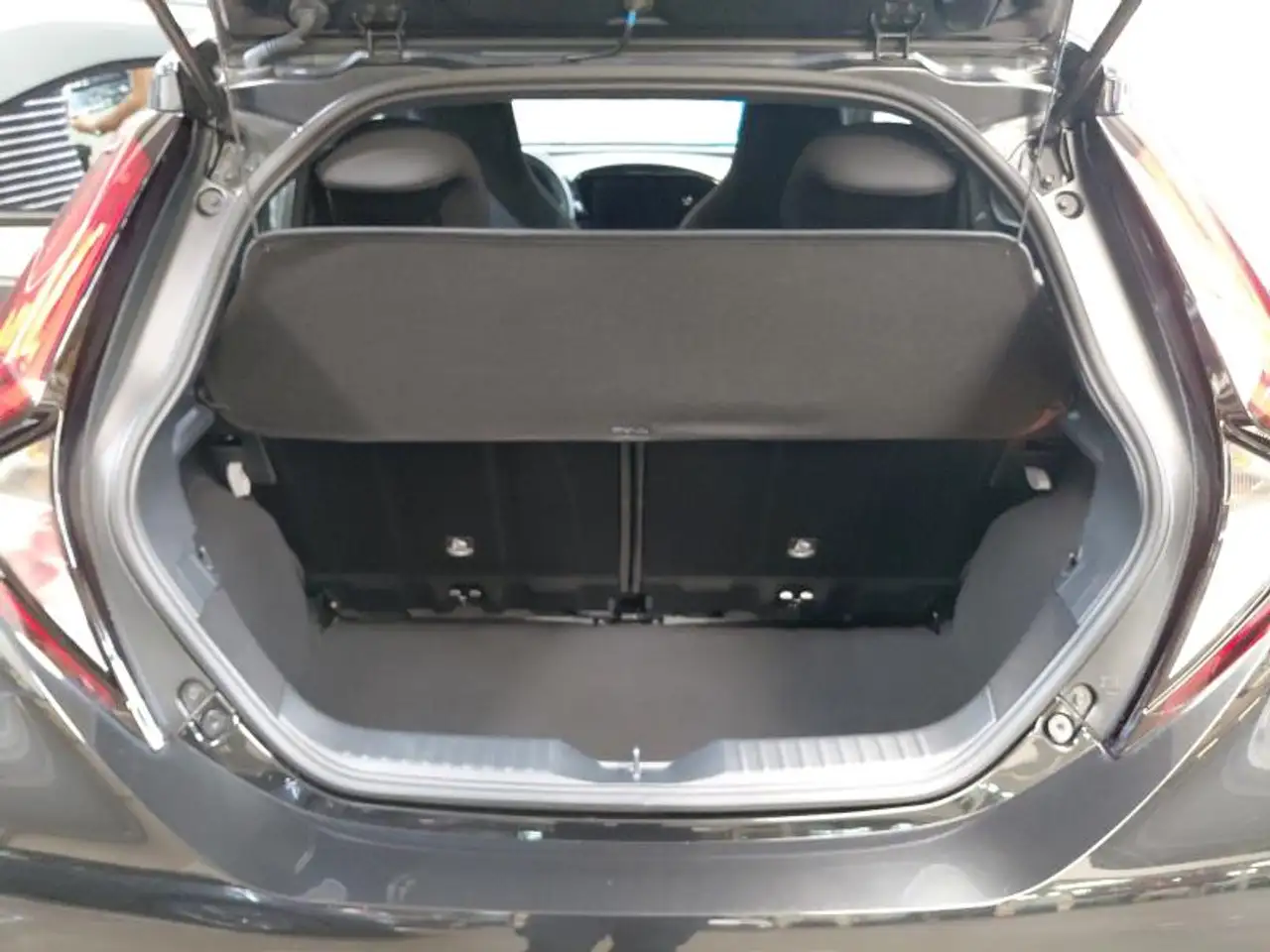 Toyota Aygo X 1.0 VVT-i Play CVT 5d 53kW, миниатюра 19