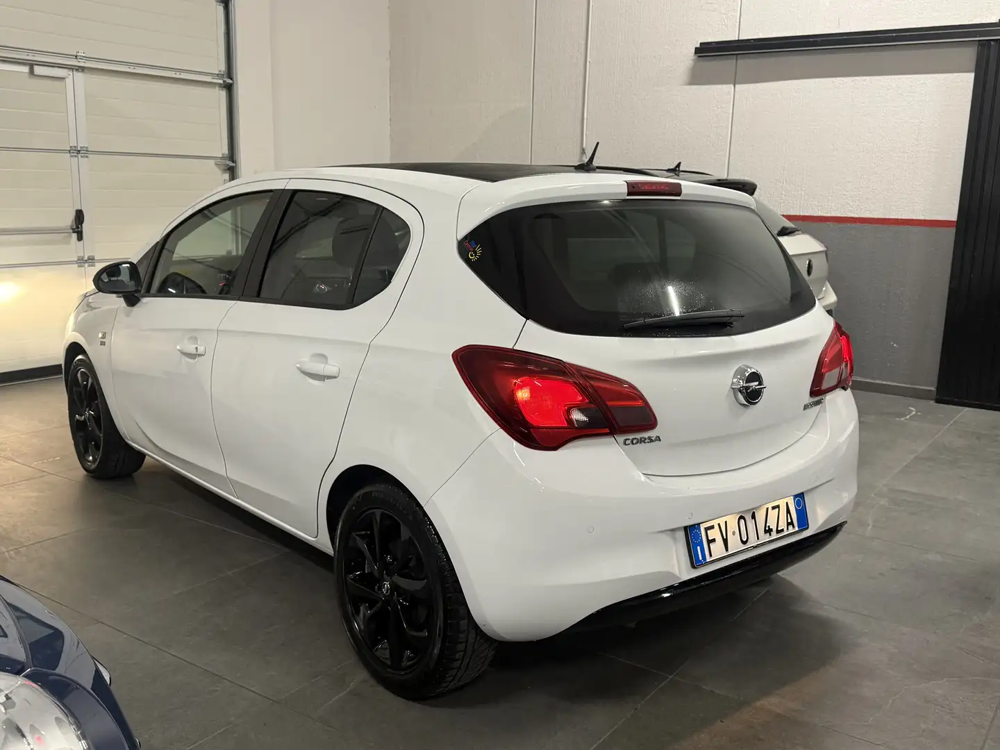 Opel Corsa 5p 1.4 b-Color Gpl 90cv - 2