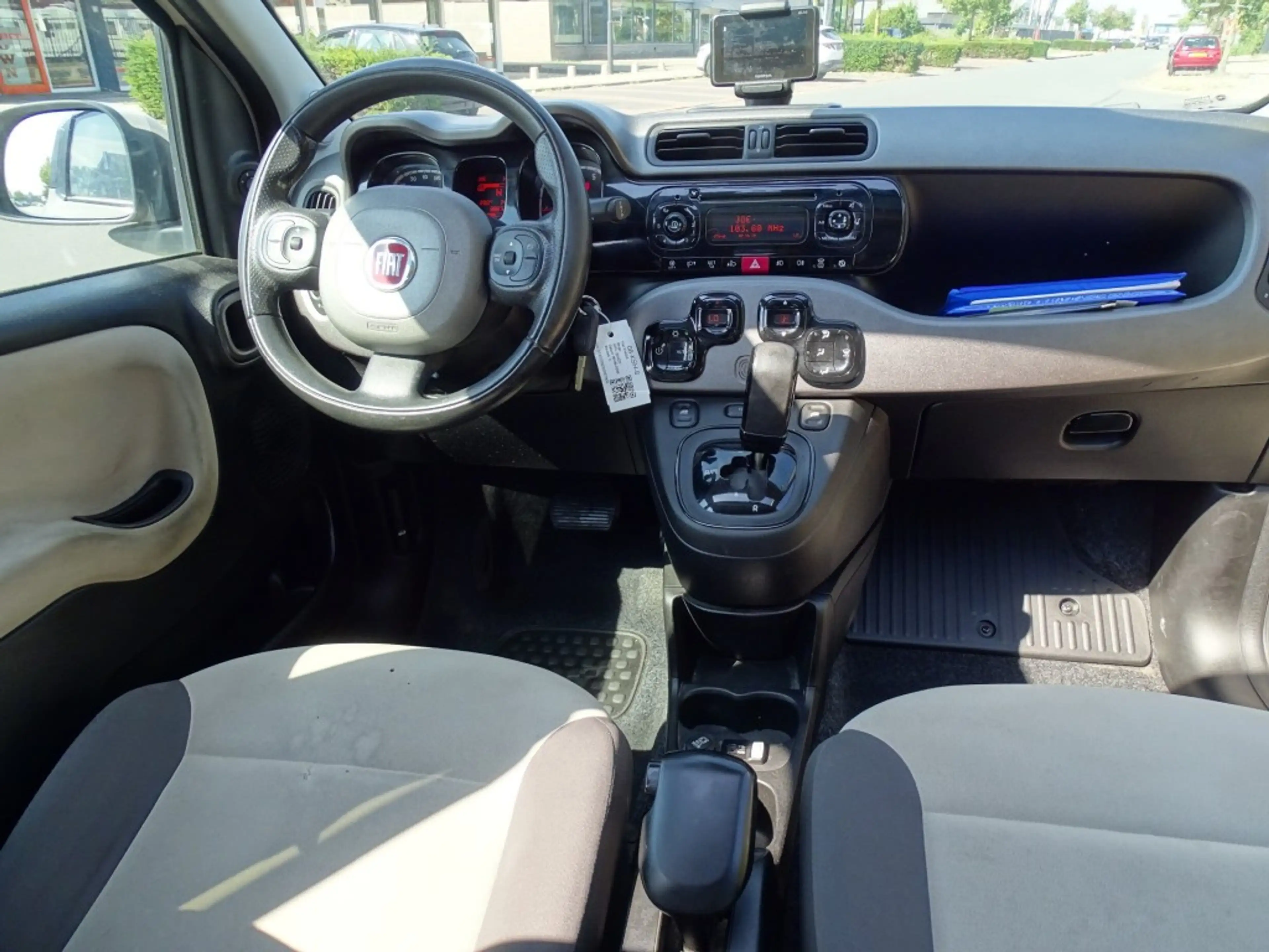 Fiat Panda 0.9 TWINAIR LOUNGE-Automaat-Airco-Panodak-Usb/Aux- — photo 9