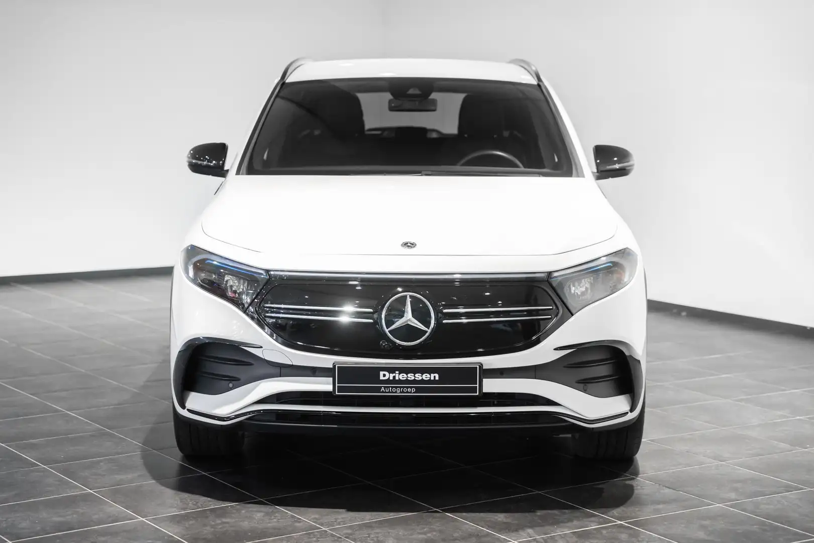 Mercedes-Benz EQA 250 Business Solution AMG 67 kWh | 20 inch | Blanc - 2