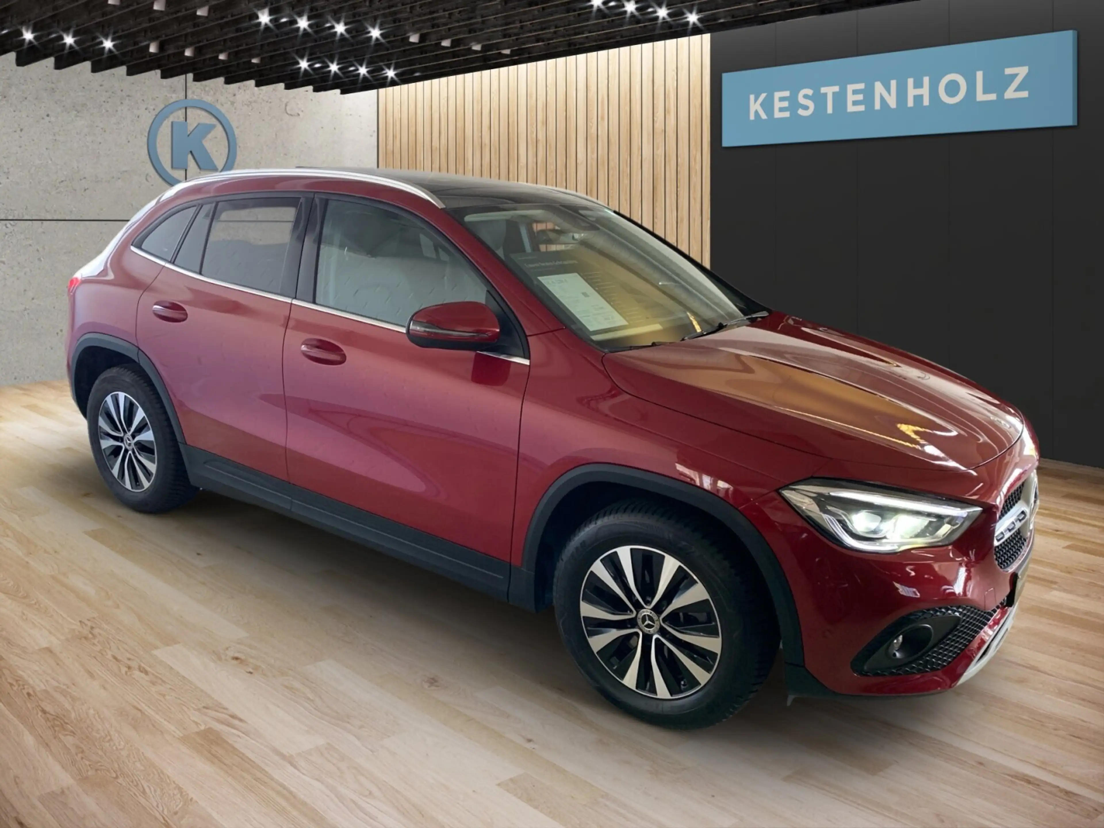 Mercedes-Benz GLA 220 GLA 220 d *STYLE*NAVI*PANORAMA*STANDHEIZUNG*LED — photo 2