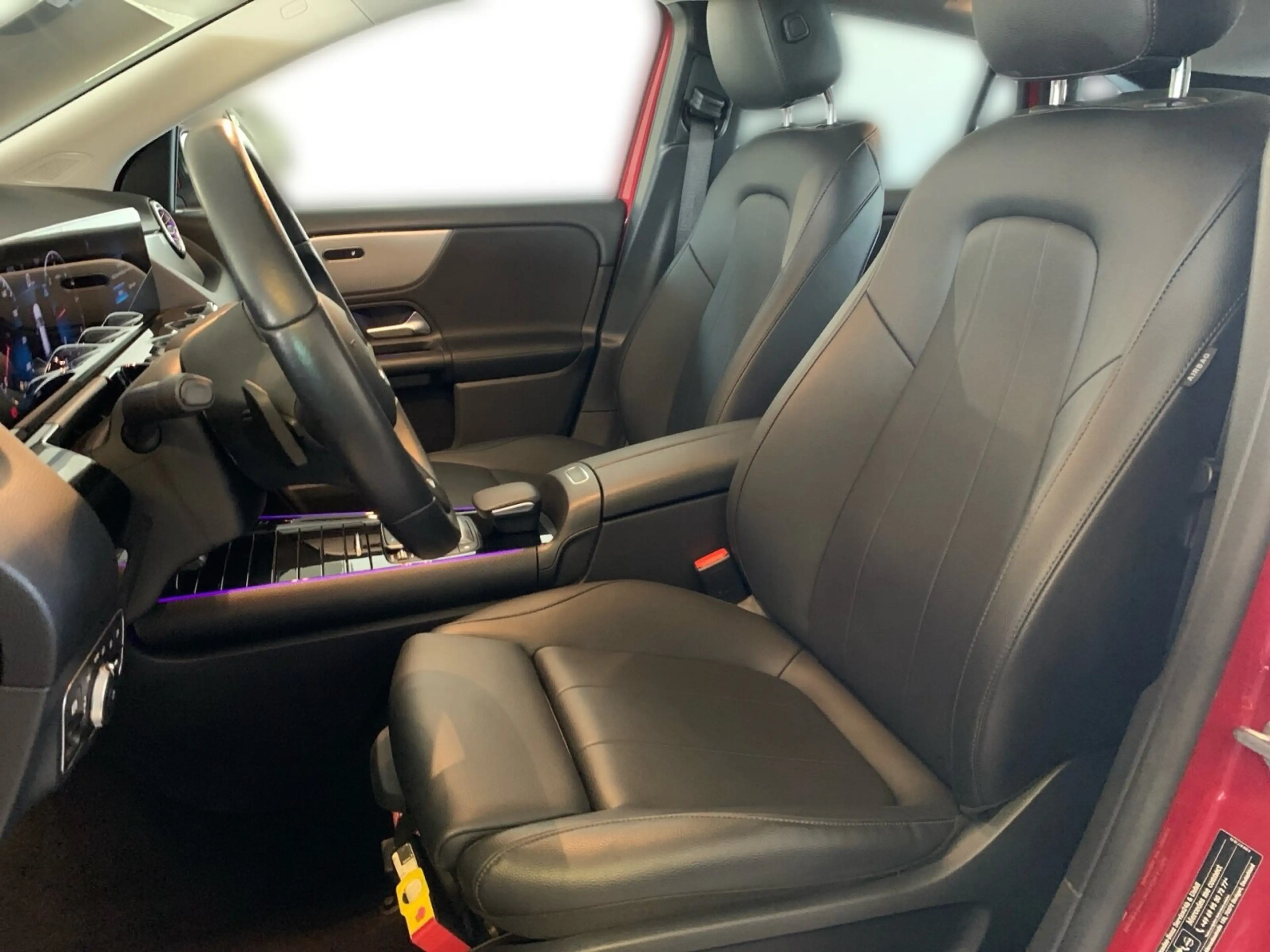 Mercedes-Benz GLA 220 GLA 220 d *STYLE*NAVI*PANORAMA*STANDHEIZUNG*LED — photo 7