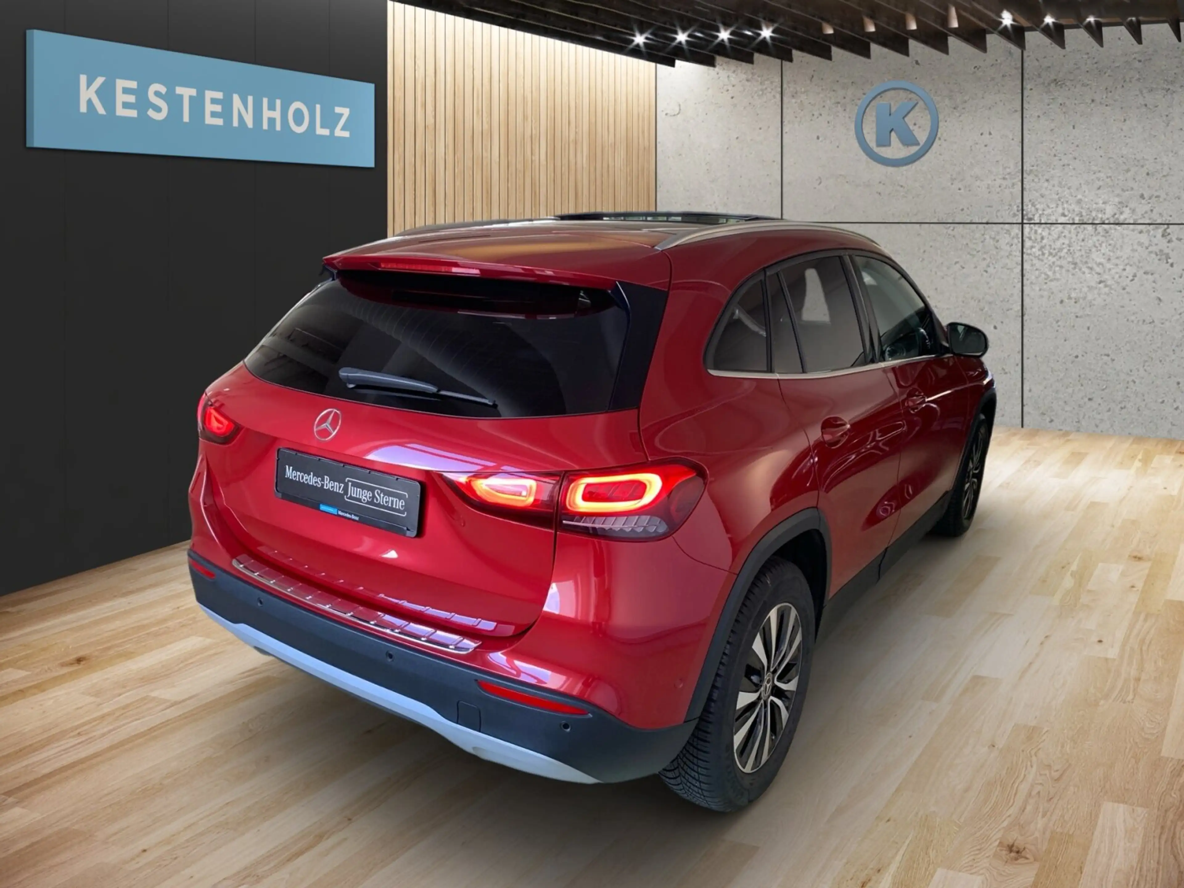 Mercedes-Benz GLA 220 GLA 220 d *STYLE*NAVI*PANORAMA*STANDHEIZUNG*LED — photo 3