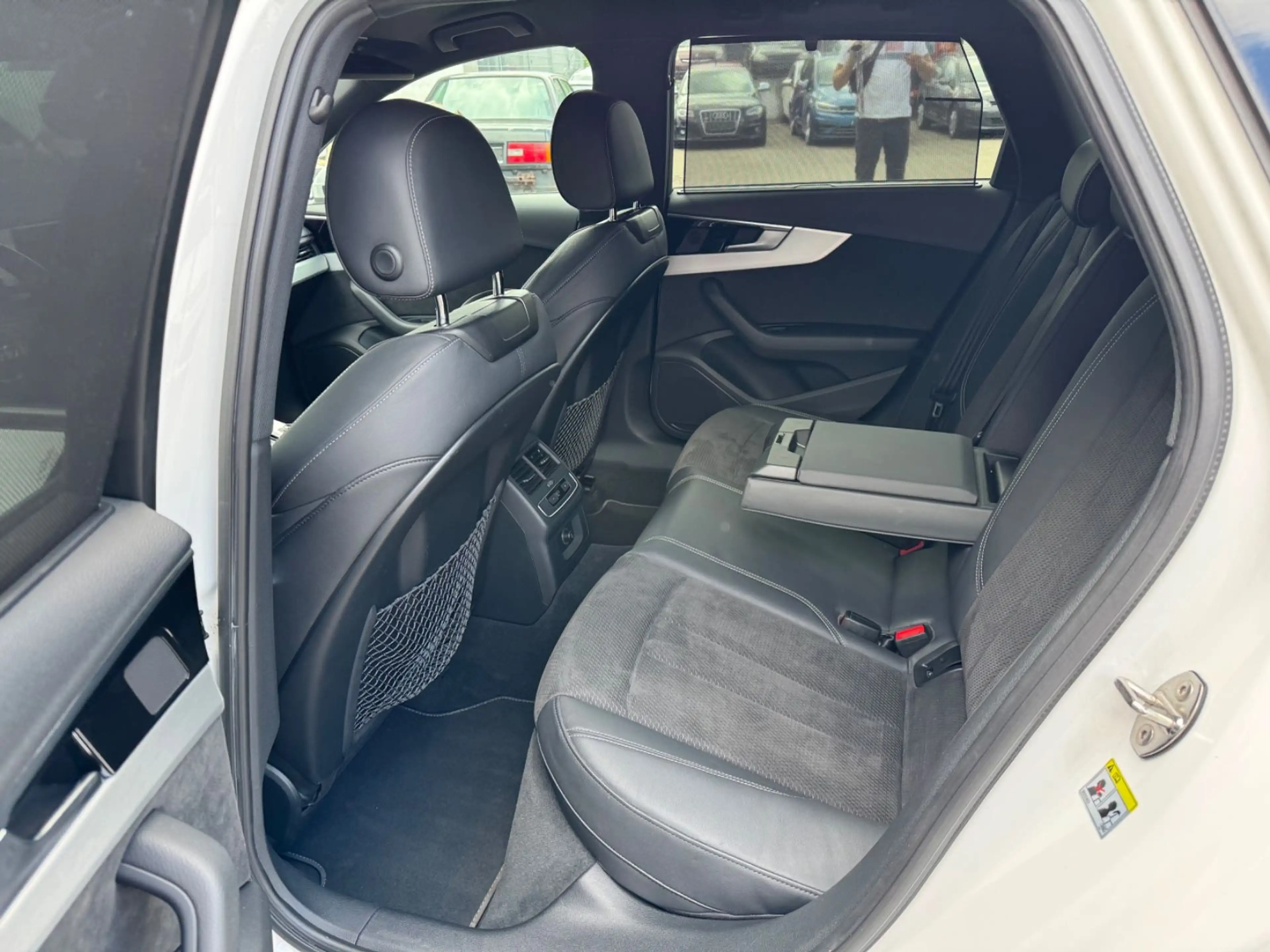 Audi S4 Avant 3.0 TDI quattro Matrix Navi LED — photo 11