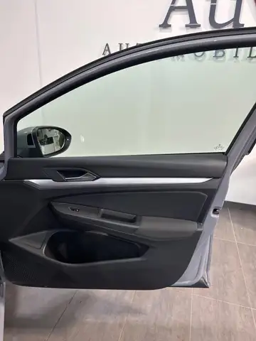 Volkswagen Golf view 9