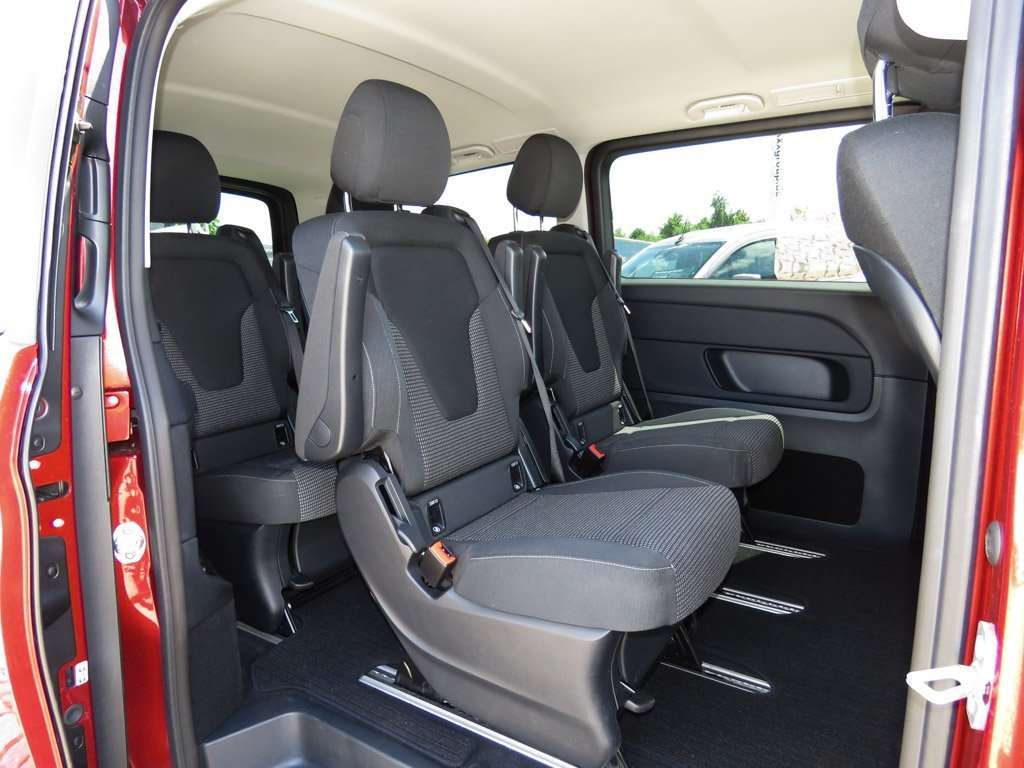 Mercedes-Benz V 250