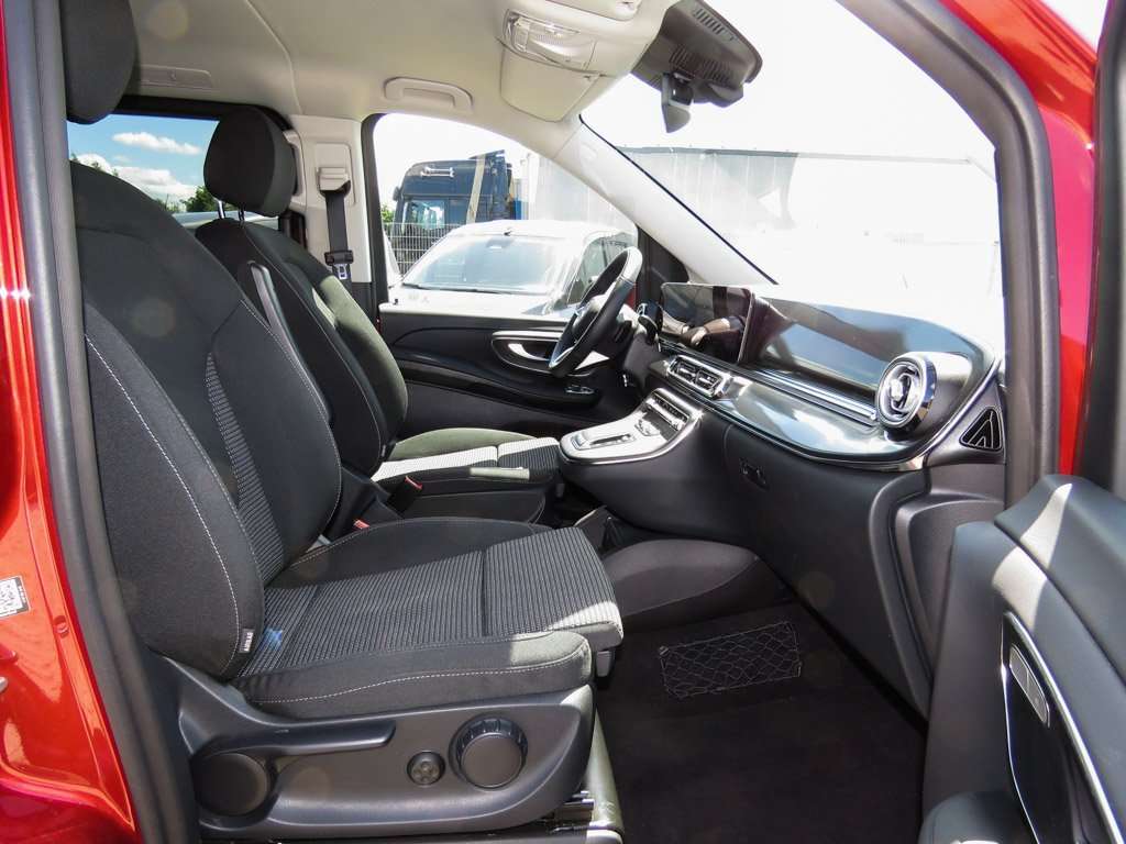 Mercedes-Benz V 250
