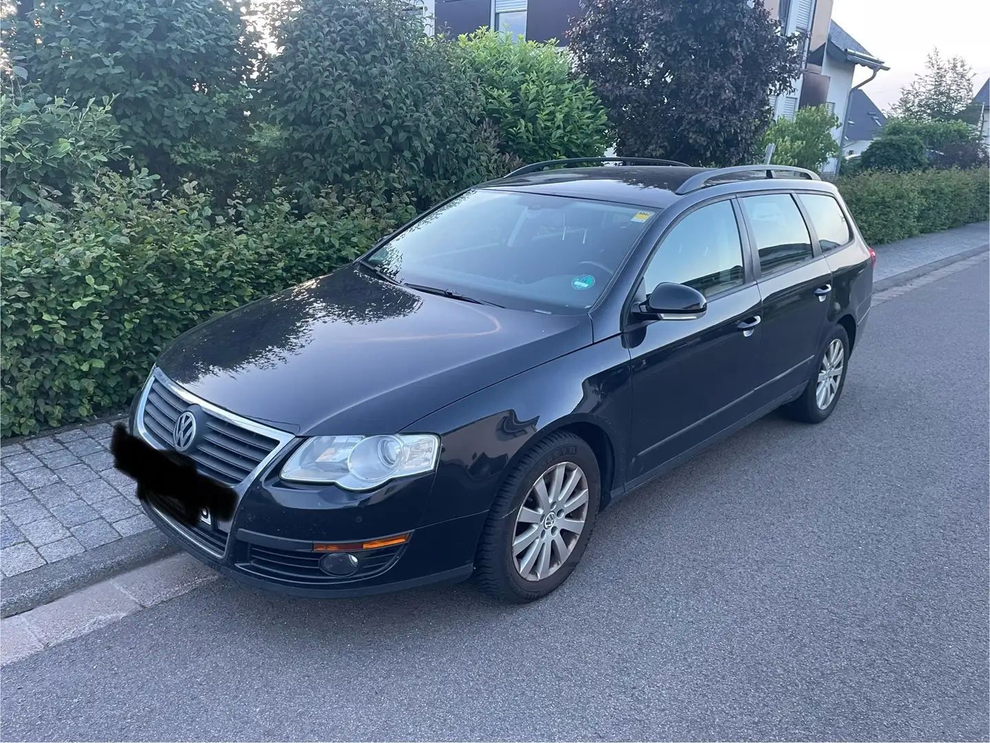 Volkswagen Passat Variant Passat Variant 2.0 TDI DPF Trendline Schwarz - 1
