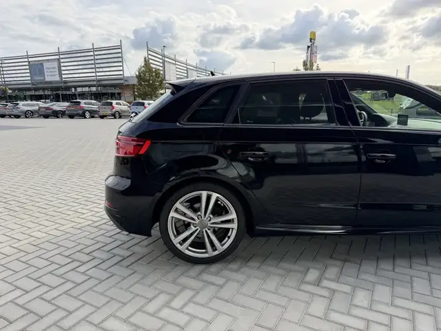 Audi A3 view 3