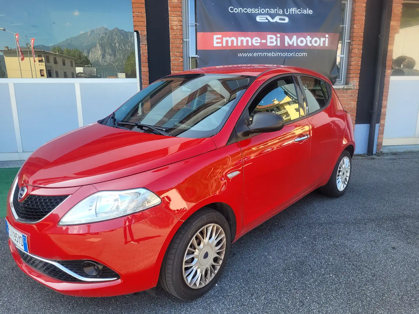 Lancia Ypsilon Ypsilon III 2015 1.2 Silver 69cv Rouge - 1
