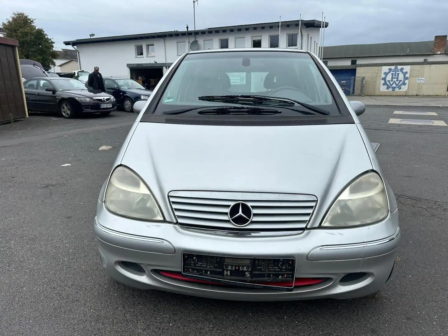 Mercedes-Benz A 190 A 190 L (168.132) Grau - 1