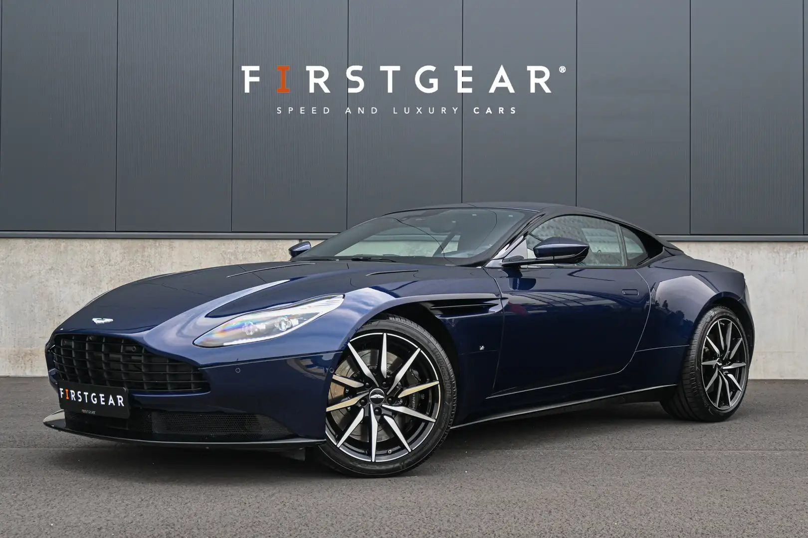 Aston Martin DB11 5.2 V12 *Bang & Olufsen / Surround View / Vol. Led Modrá - 1