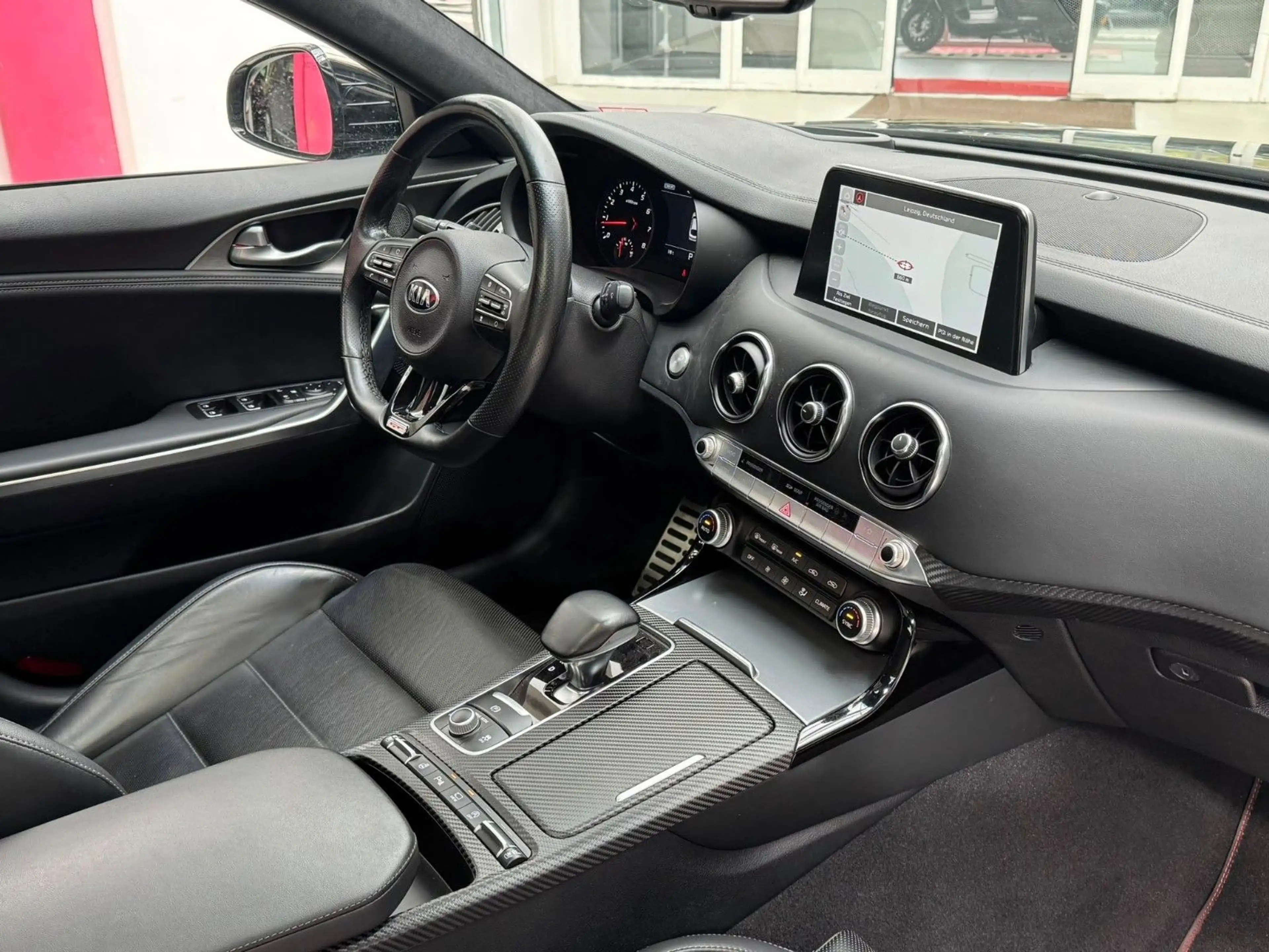 Kia Stinger GT 4WD Panoramad. — photo 9