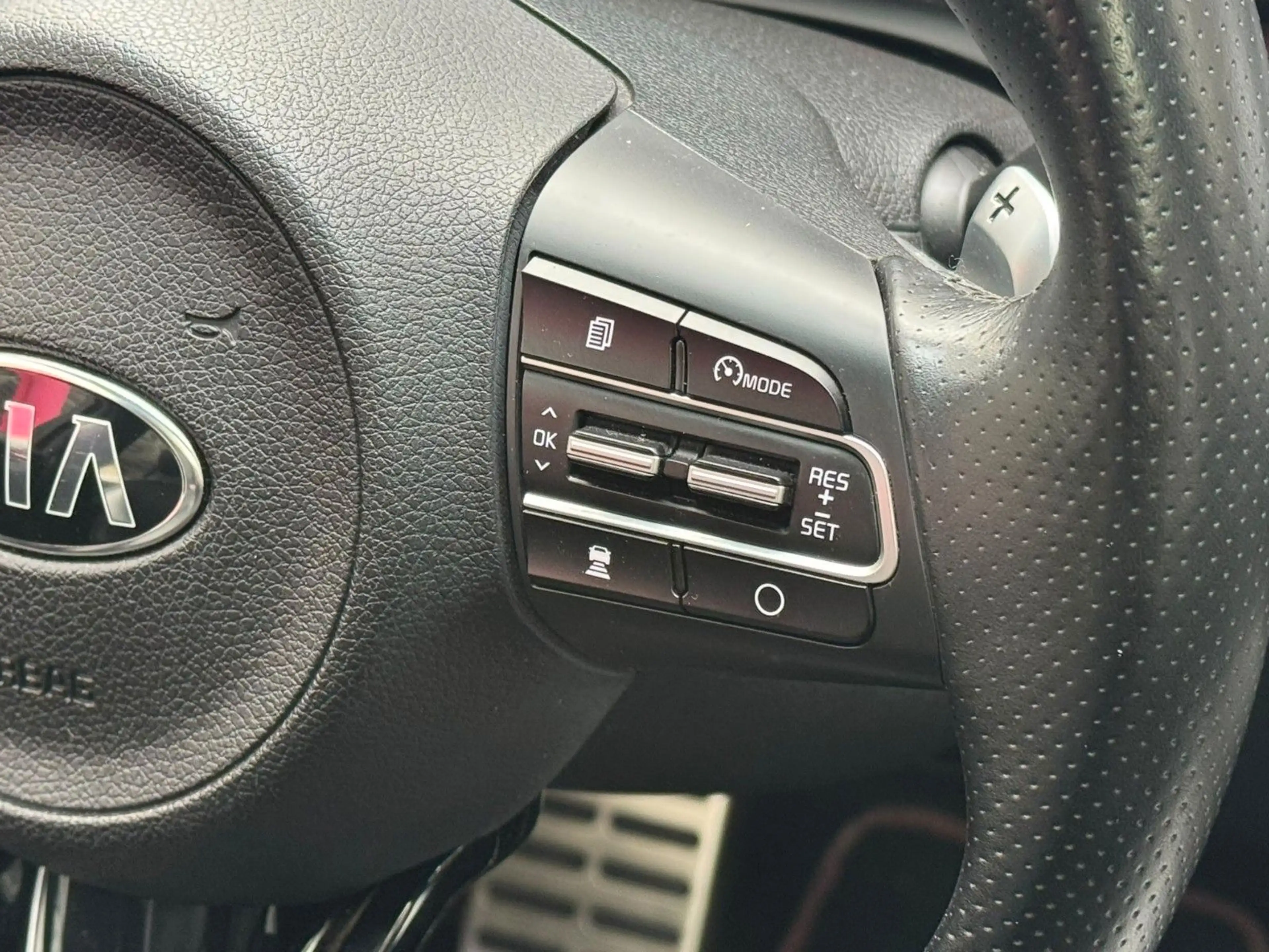 Kia Stinger GT 4WD Panoramad. — photo 11