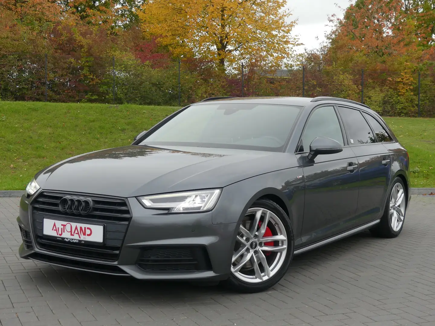 Audi A4 Avant 2.0 TDI sport ultra Navi Kamera AHK LED Gris - 2